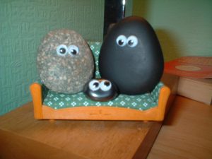 By Owner of Pet Rock Net - http://i179.photobucket.com/albums/w298/OzeFroze/DSCF0165.jpg, CC BY-SA 3.0, https://commons.wikimedia.org/w/index.php?curid=7549364